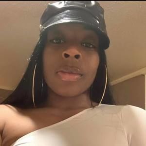 Meet your Posher, Nina